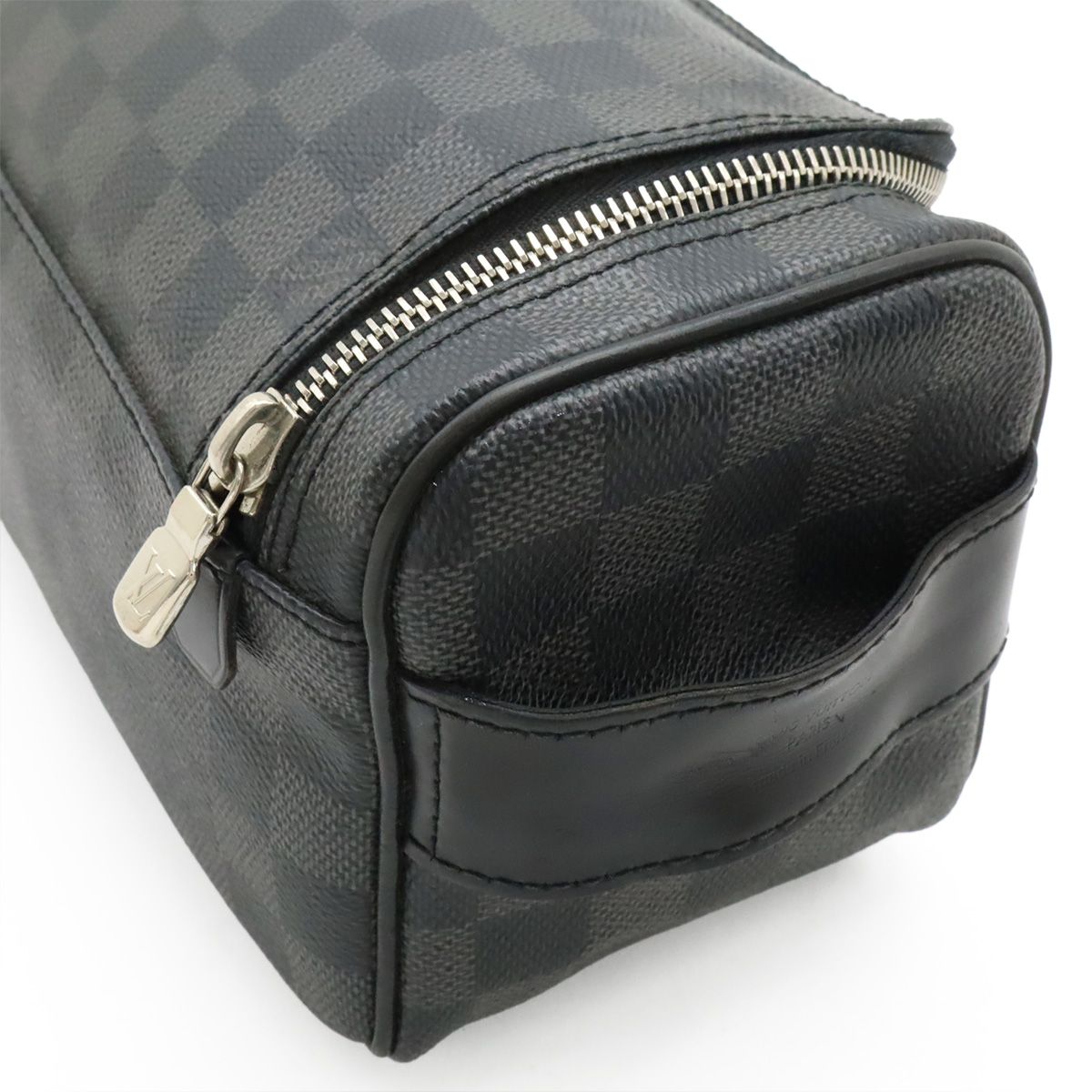 ①LOUIS VUITTON トワレポーチ ダミエ グラフィット セカンドバッグ ルイ・ヴィトン(LOUIS VUITTON)ルイ・ヴィトン トワレポーチ