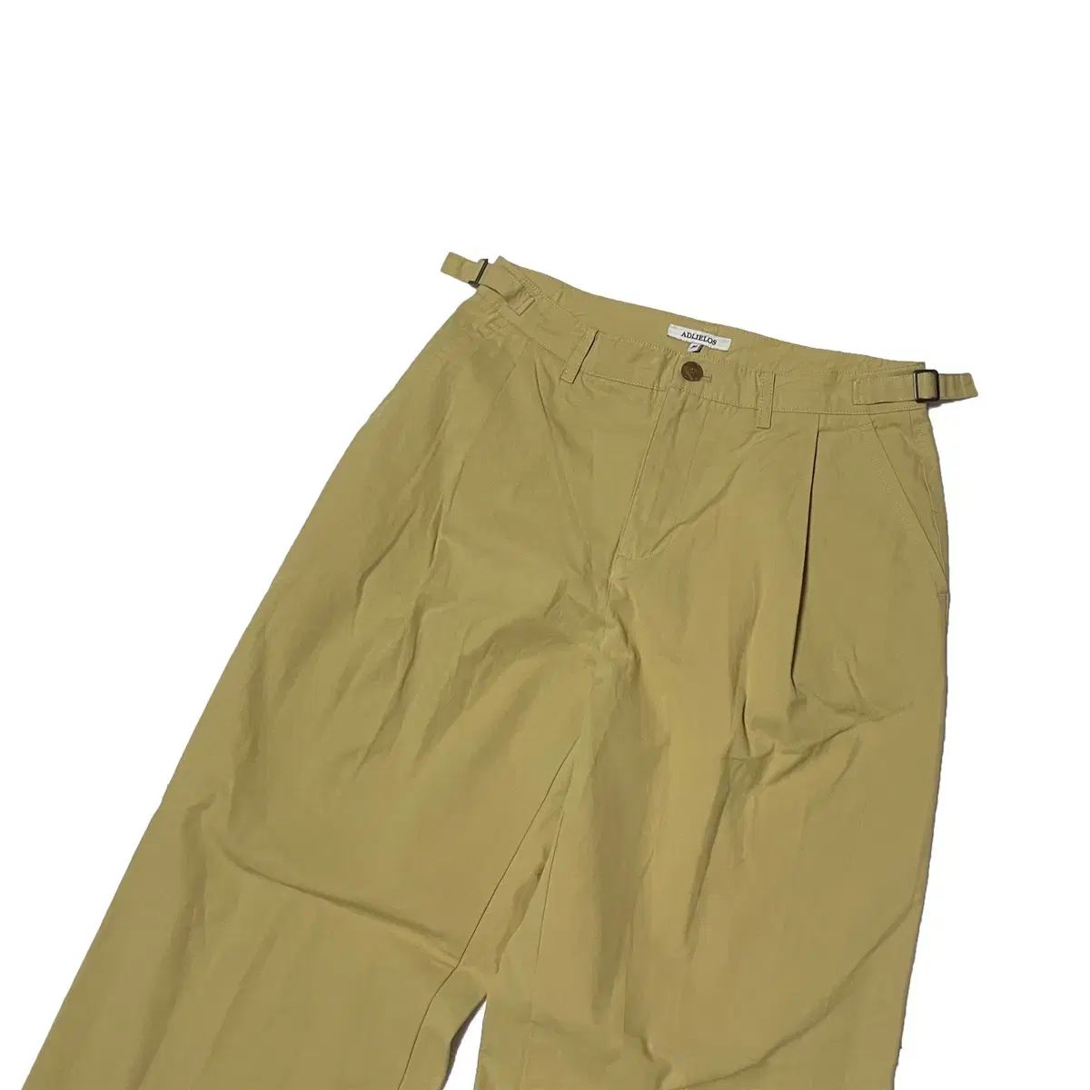 Aapeのベージュ チノパン A BATHING APE Aapeのベージュ チノパン A BATHING APE AAPE BY A BATHING APE