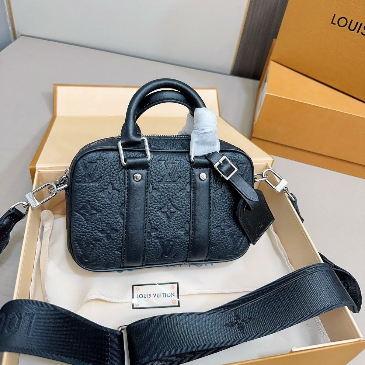 LV カメラバッグ ハンドバッグ バッグを斜めにします  ショルダーバッグ