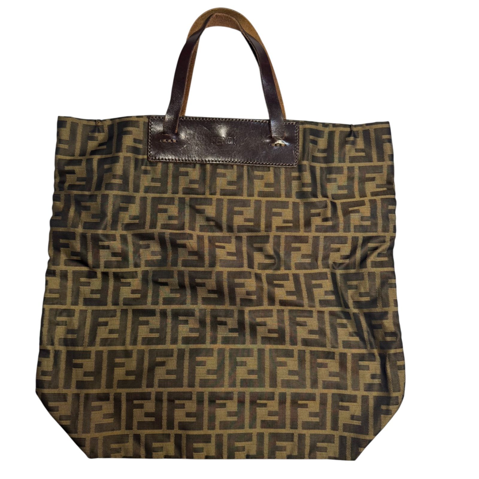新品未使用　FENDI　フェンディ　チャーム&エコバック　トートバッグ　ズッカ柄 新品未使用 FENDI フェンディ チャーム&エコバック トートバッグ