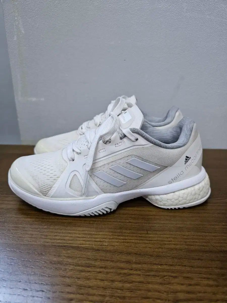 アディダス ステラ