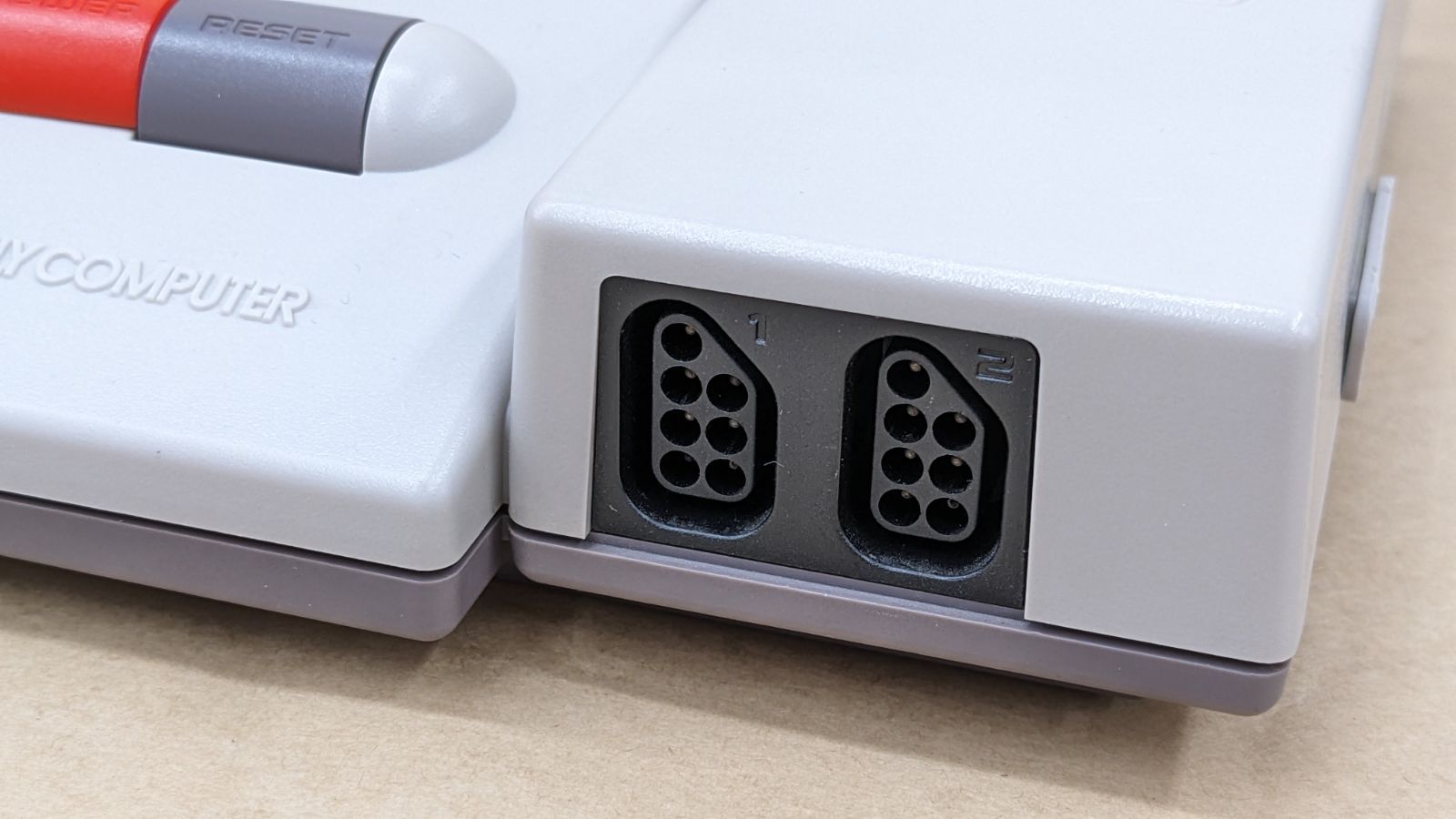 NEWファミコン AV仕様ファミリーコンピュータ 動作確認済み中古品 ※箱