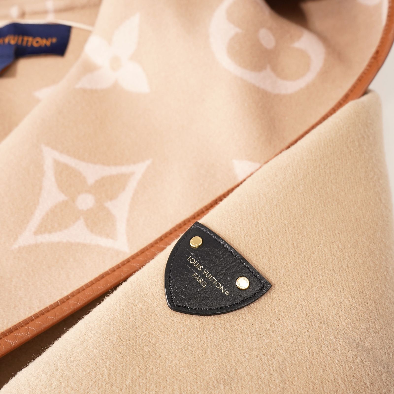 Louis Vuitton ルイヴィトン モノグラム コート FMCO05NUV Louis Vuitton ルイヴィトン モノグラム コート FMCO05NUV