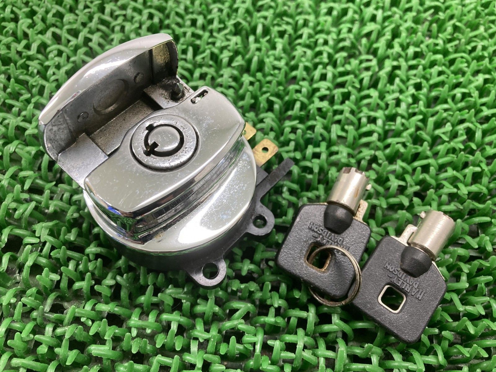 イグニッションキー ハーレー 純正 バイク 部品 キーシリンダー 鍵 エボ ツインカム ソフテイル ダイナ 車検 Genuine Ie
