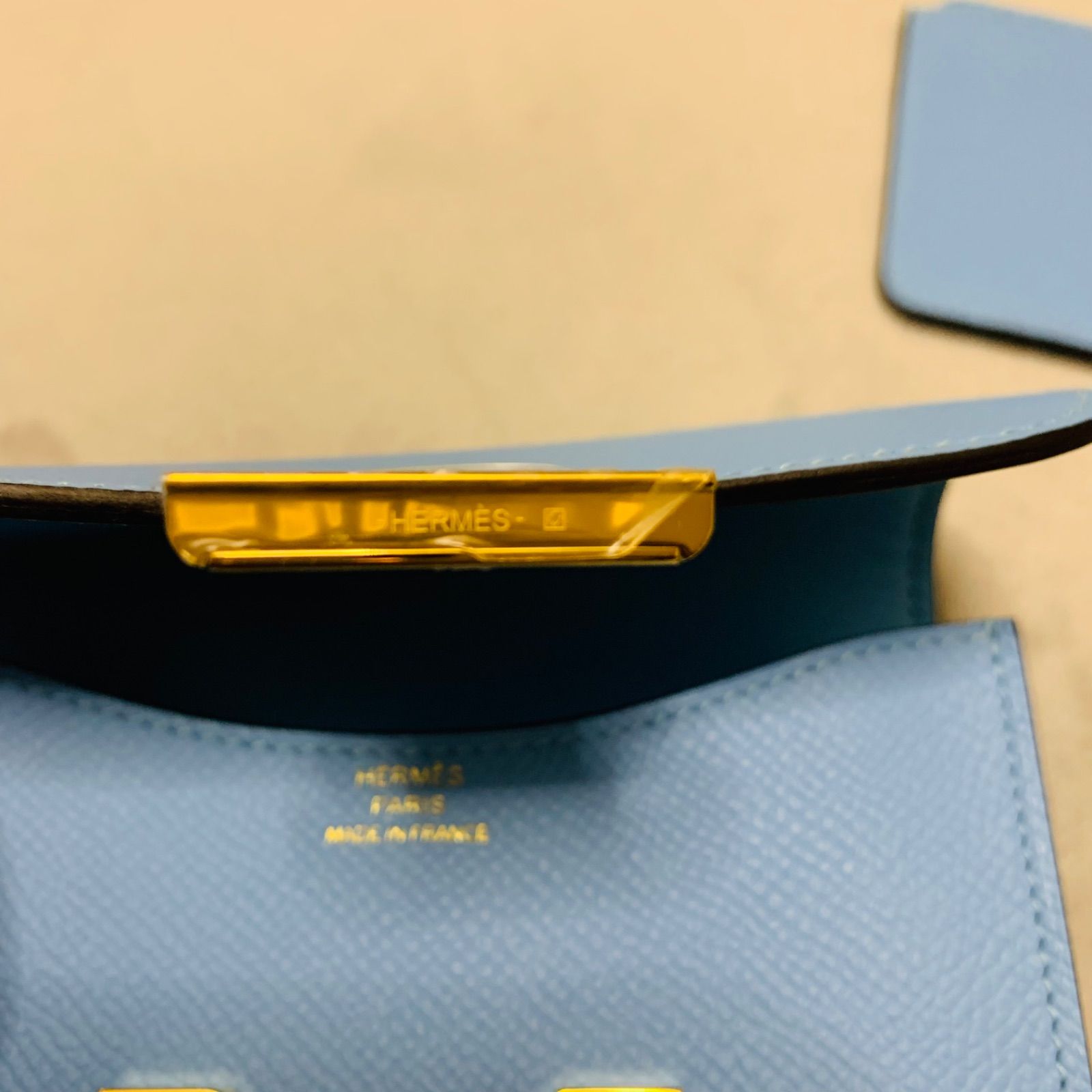 新品 エルメス コンスタンススリム セレスト HERMES ミニウォレット 
