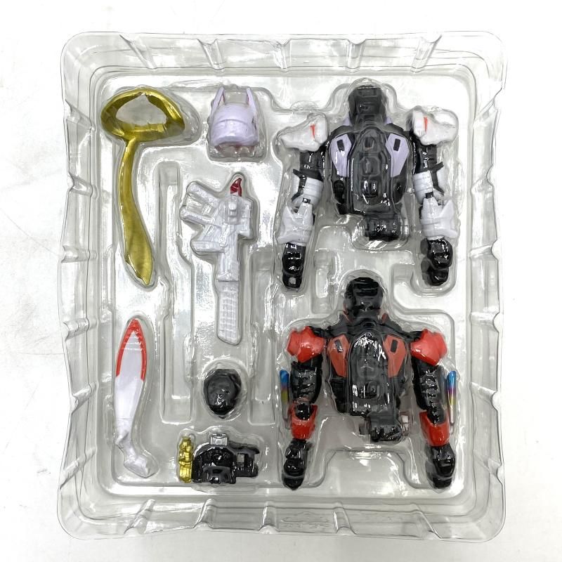 【中古】 仮面ライダーギーツ フィギュア マグナムブースト 重塗装ver.＆フィーバーセット【フィギュア】【飾磨店】 Amazon.co.jp: 仮面ライダーギーツ リボルブチェンジフィギュア