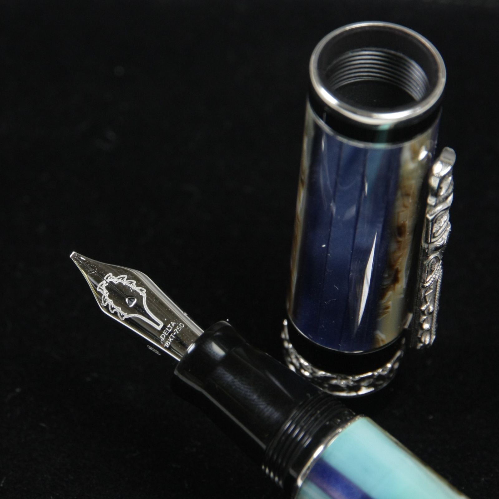 美品DELTAデルタ万年筆 自然 パプアジーPAPUASI 少数民族FUSIONニブB