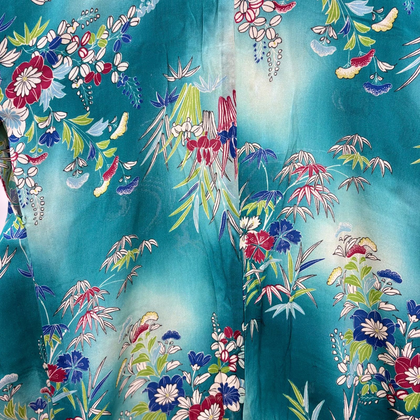 銘仙　エメラルドグリーン　羽　アンティーク着物　単衣　夏 銘仙 エメラルドグリーン 羽 アンティーク着物 単衣 夏 水辺の白ゆり