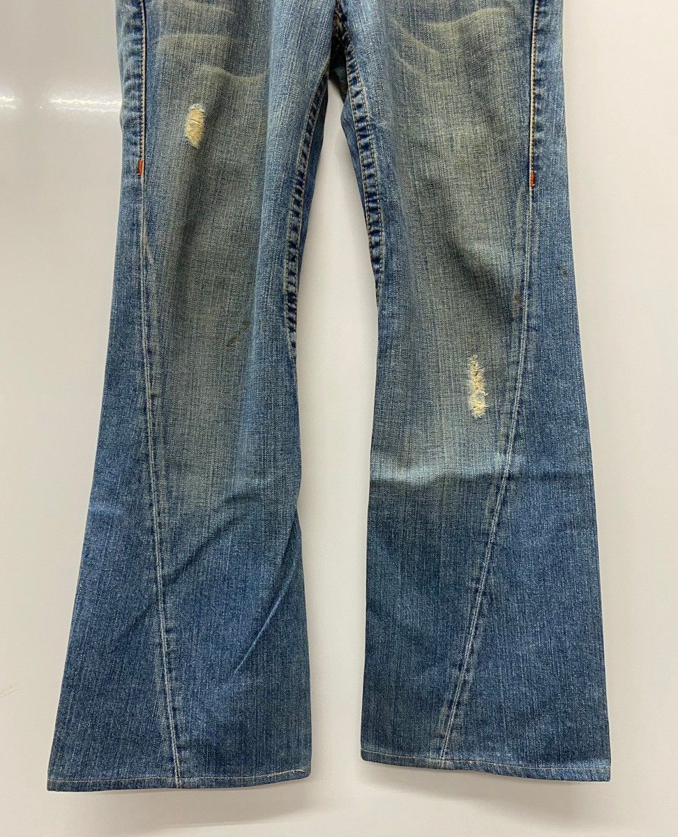 TRUE RELIGIONフレアデニム ブーツカットでニム 美品TRUE RELIGION フレアデニム ブーツカット 32 - メルカリ