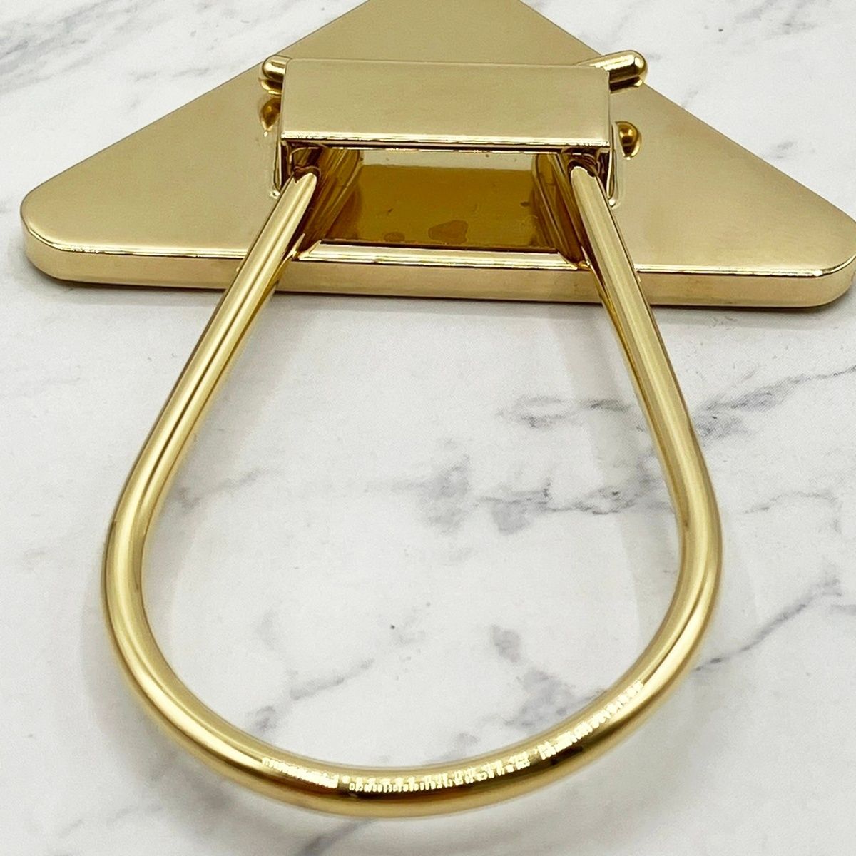 PRADA エナメルメタル キーリング 1PS063 キーホルダー