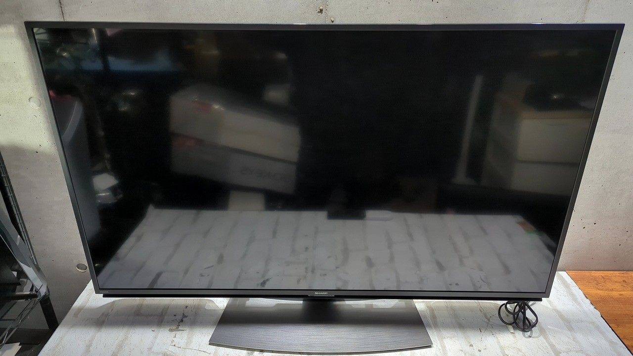 シャープ 50V型