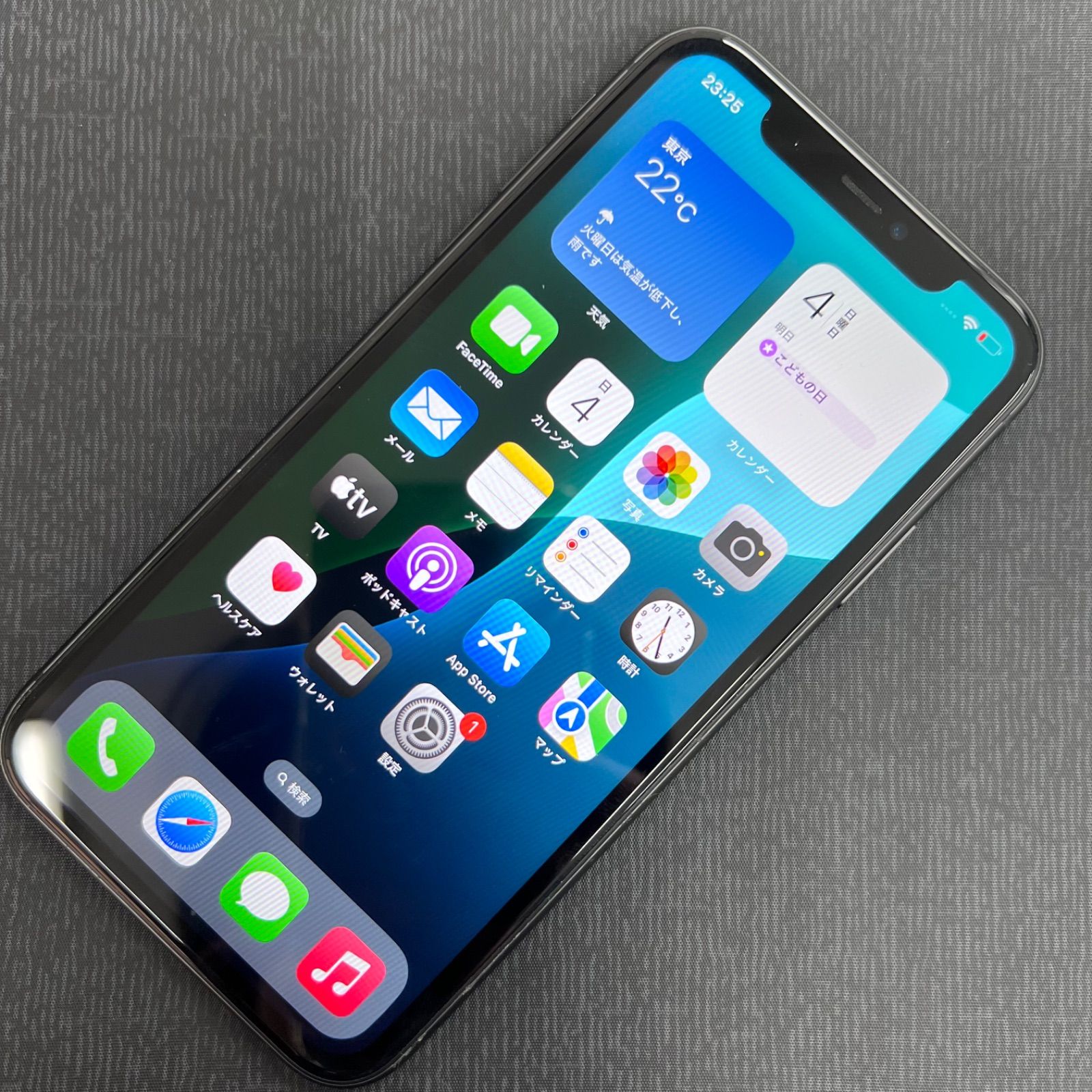 SIMロック解除済 iPhone 11 64GB ブラック NWLT2J/A - メルカリ