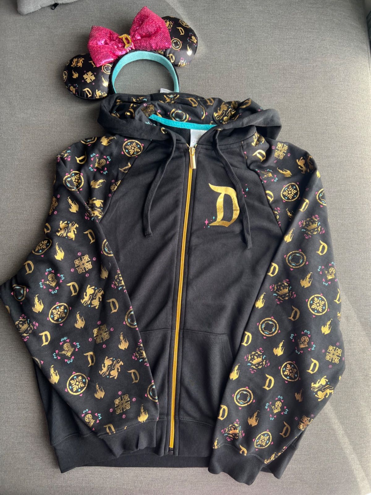 新品】USサイズS 完売品‼️ 眠れる森の美女 スピリットジャージ WDW 