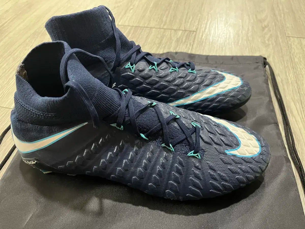 イタリア産 NIKE ハイパーヴェノム ファントム3 DF FG 290 LLC-HASEGAWATOSO_COM