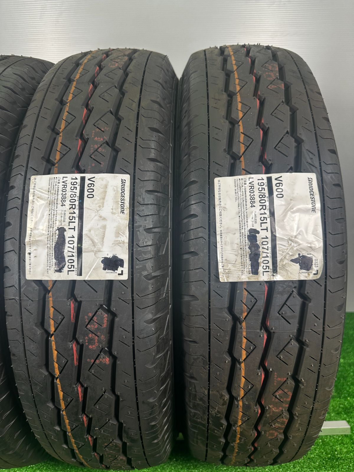送料無料☆195/80R15 LT ブリヂストン V600 2023年製 4本 夏タイヤ 
