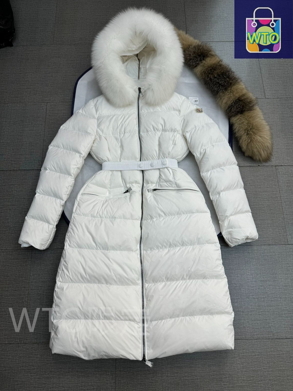 MONCLER モンクレール ブラックダウンジャケットロングタイプ