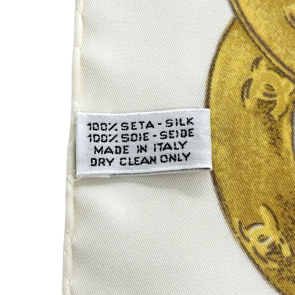 ホワイト マルチカラー