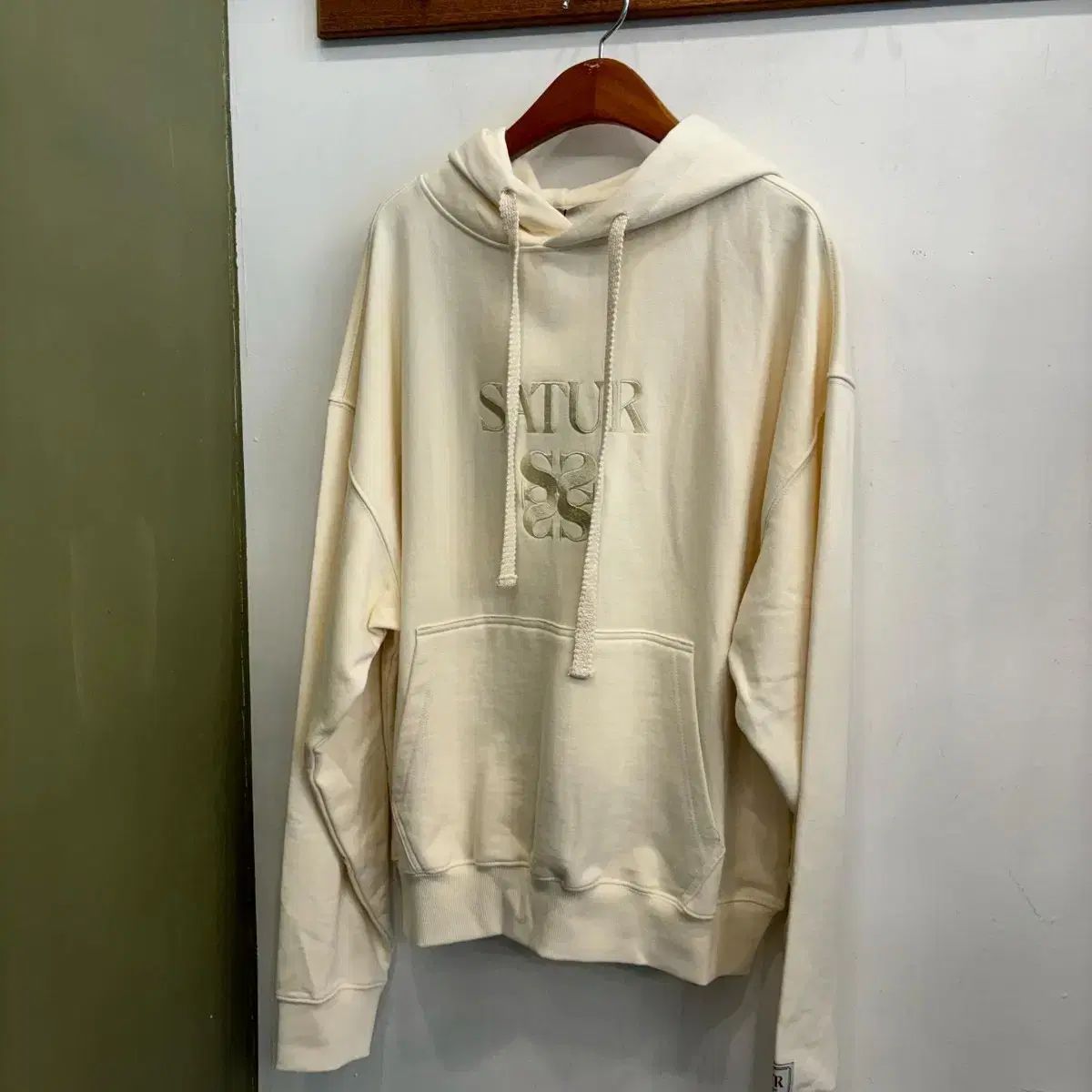 新品 SATUR(セター) フード付きTシャツ M サイズ