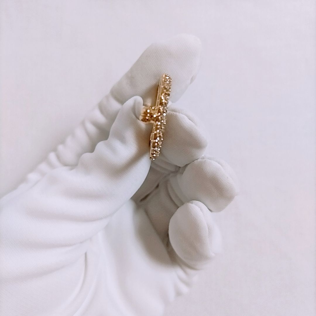 VALENTINO ヴァレンティノ ブローチVロゴ シグネチャー クリスタル VALENTINO ヴァレンティノ ブローチ アクセサリー Vロゴ