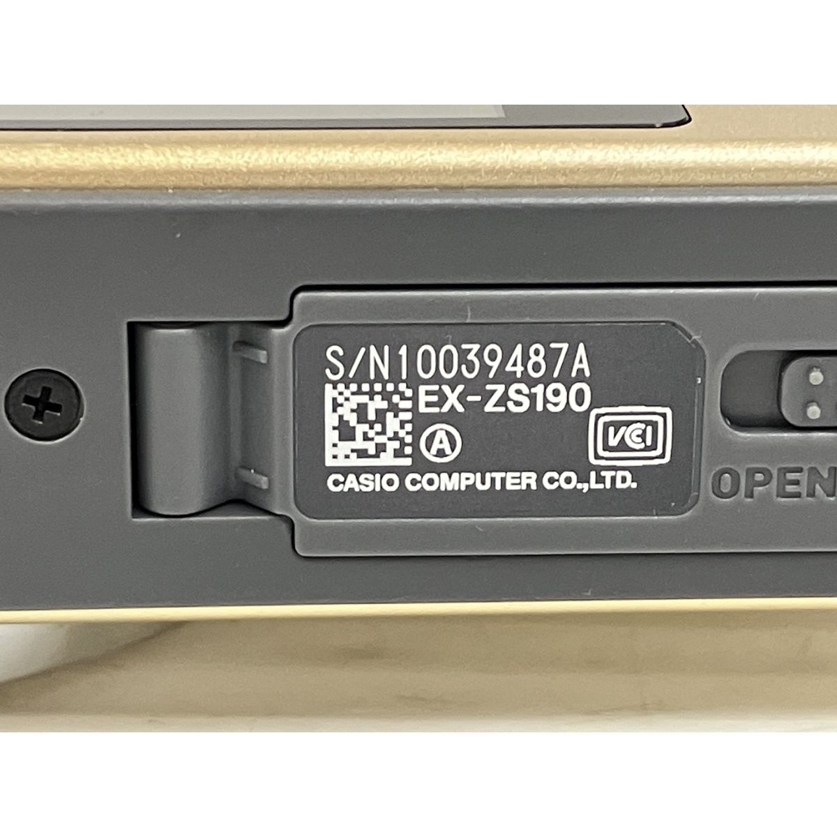 CASIO EXILIM EX-ZS190 デジタルカメラ コンデジ 写真 撮影 CASIO EXILIM EX-ZS190 デジタルカメラ コンデジ 写真 撮影