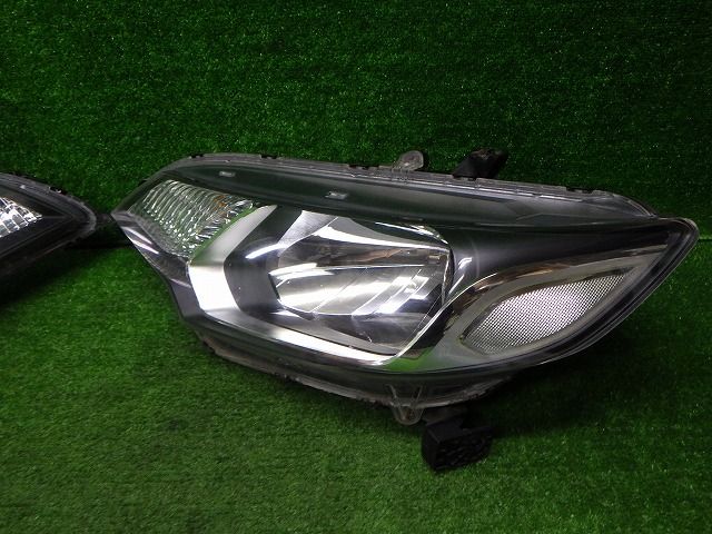 1212　フィット　GK3　GK4　前期　左ライト　ハロゲン　W0349　美品