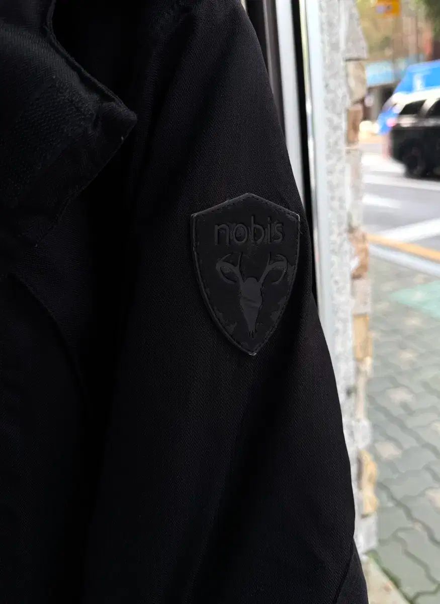 ベルト付き ダウンジャケット