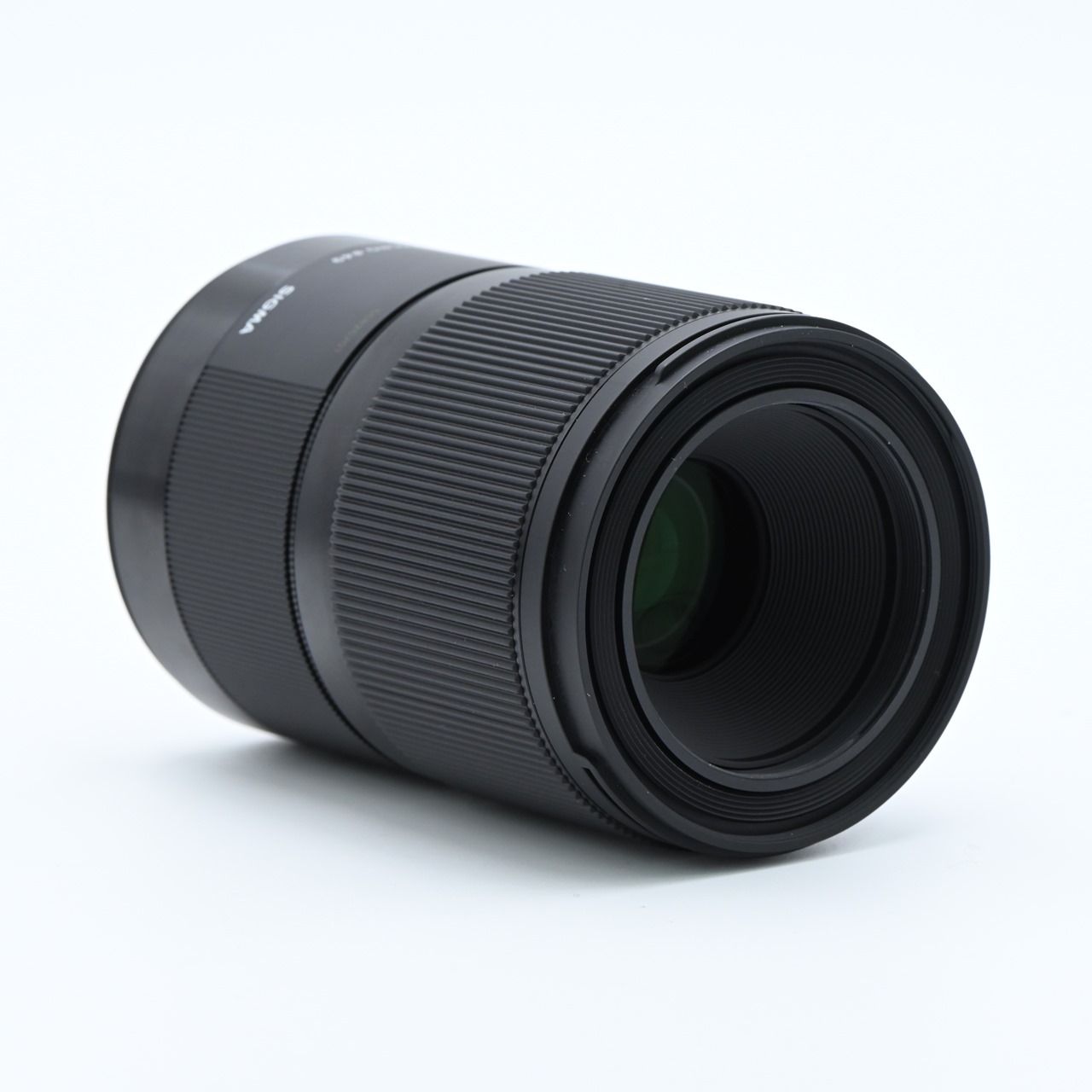 70mm F2.8