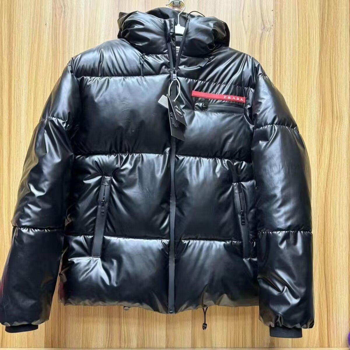 本日限定値下げPRADA ダウンジャケット PRADA プラダ メンズ ダウンジャケット｜本日限定特価｜新品未