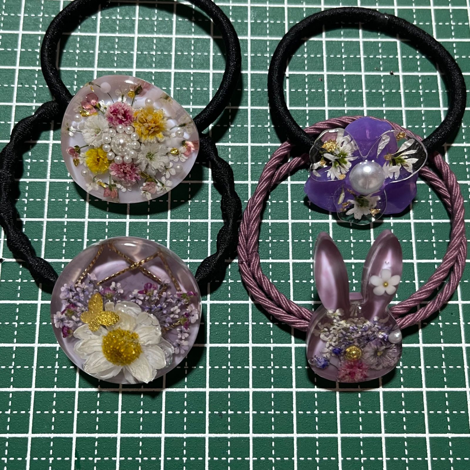 最安値で 家族うさぎのヘアゴム ハンドメイド レジン ドライフラワー