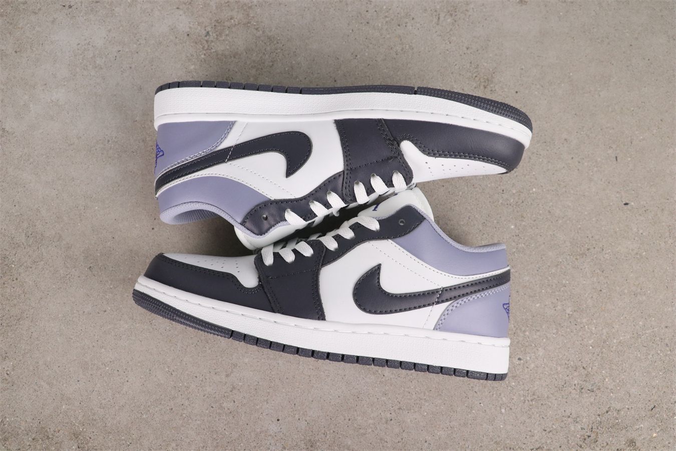 今日 エアジョーダン