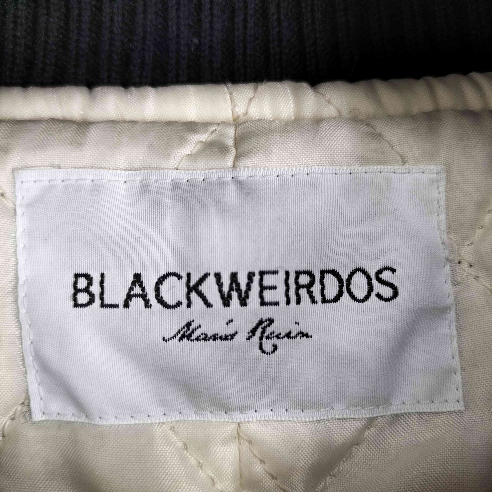 ブラック