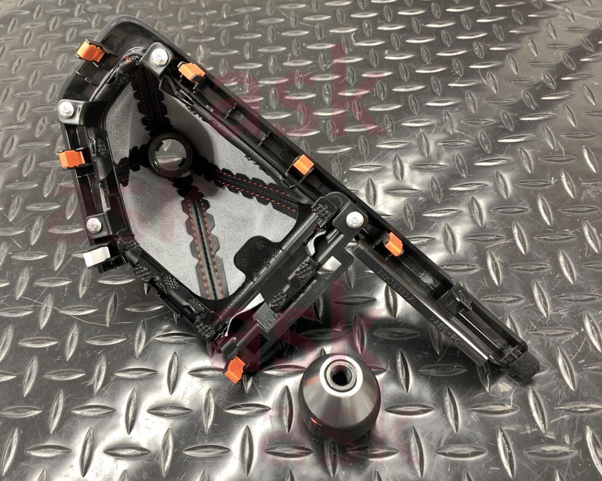 赤ステッチ シフトノブ