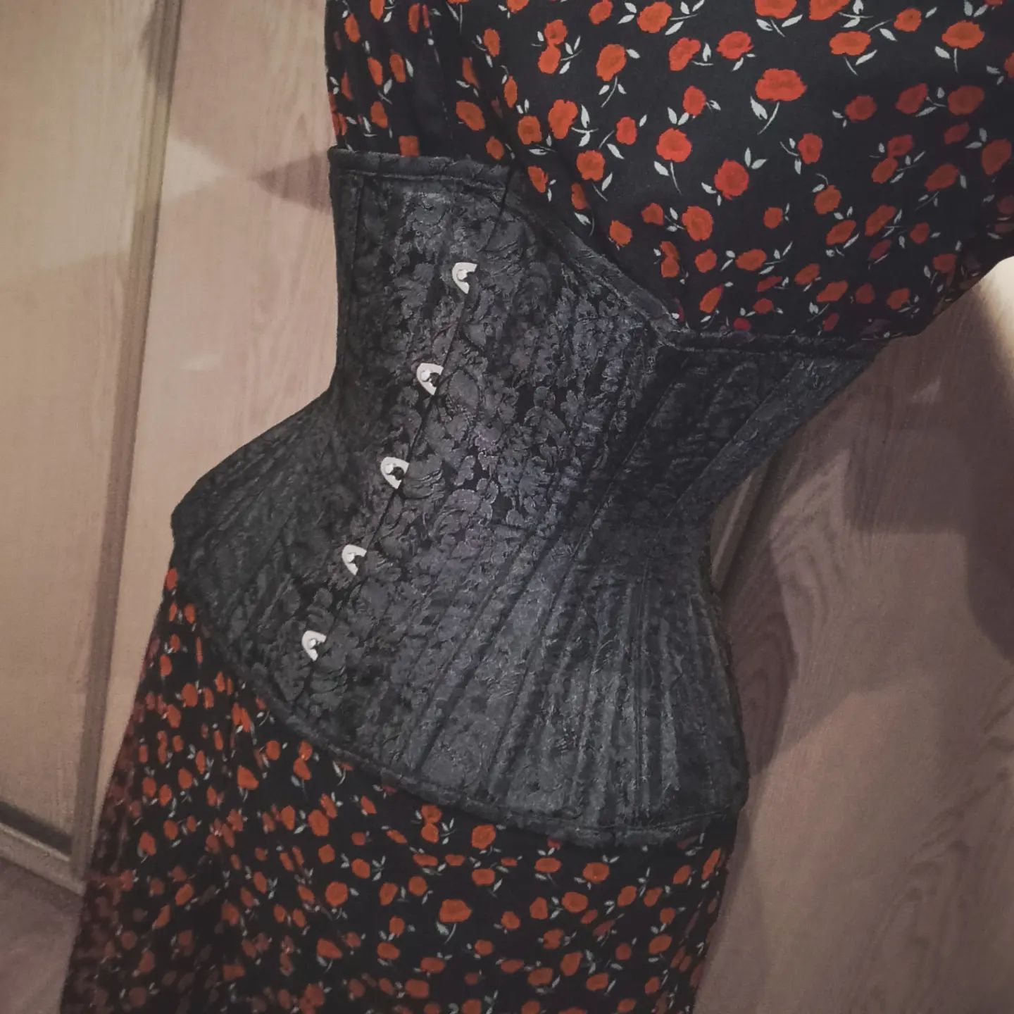 FAVOLINK 安井由梨ウエストシェイパー コルセット[XXS] 身体の改善は焦らず継続 | 安井友梨オフィシャルブログ「フィットネス