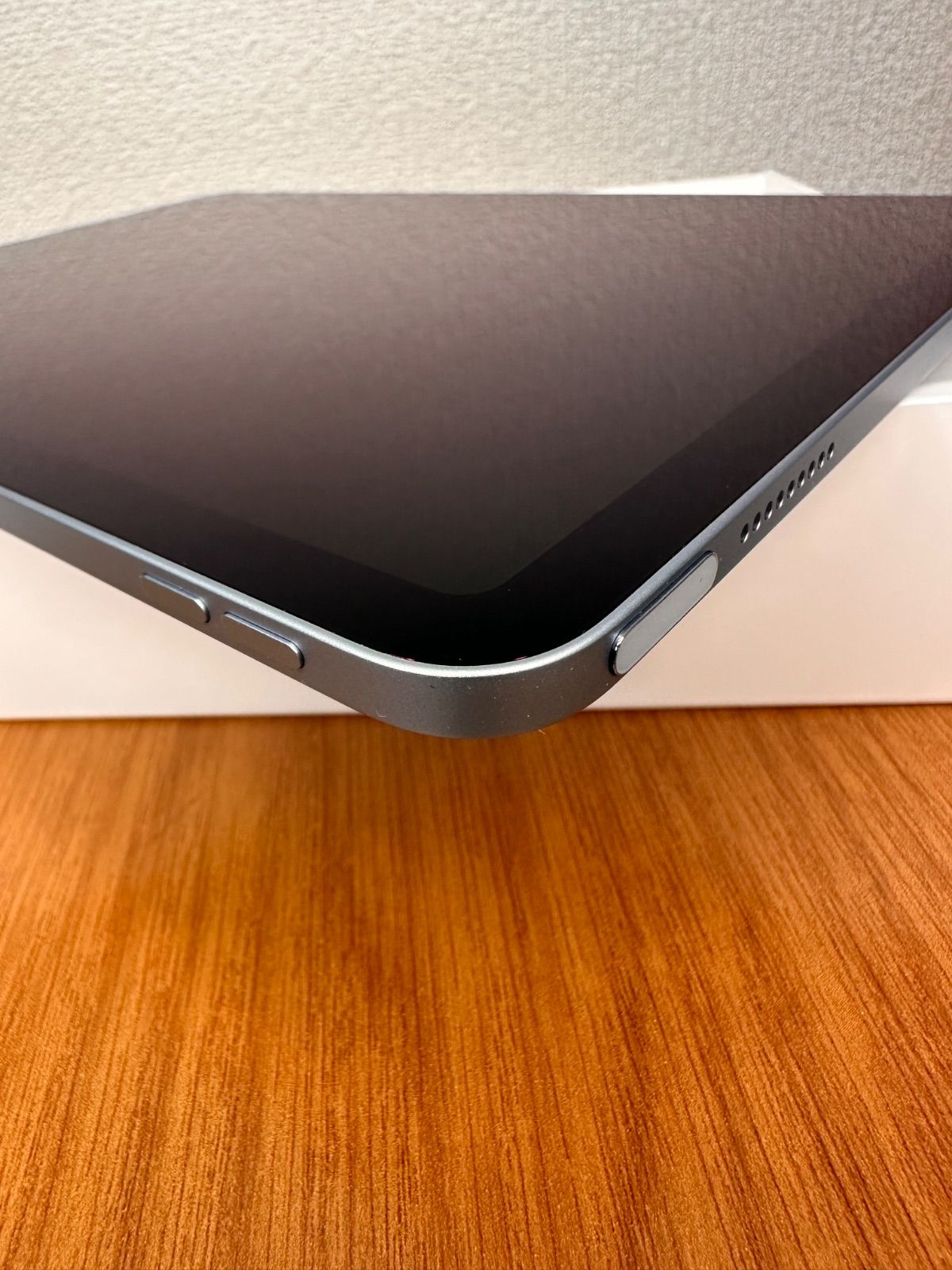 極美品】Apple iPad Air M2 Wi-Fiモデル128GB MUWD3J/A 62H91