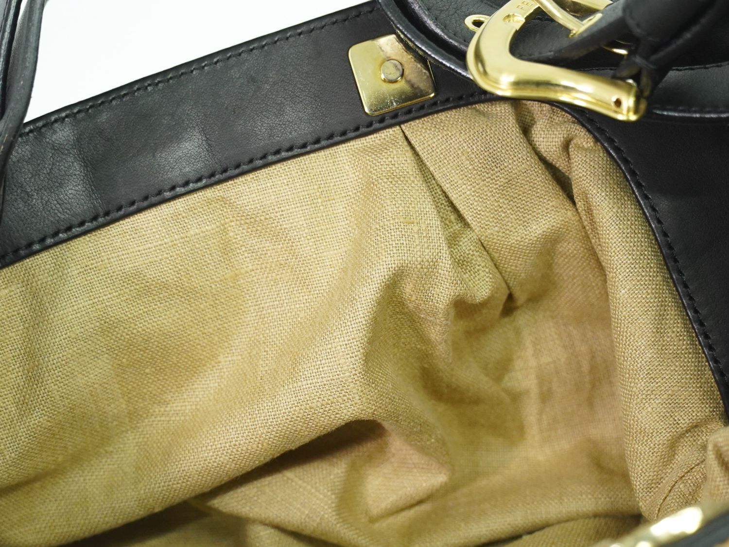 美品 FENDI フェンディ ボルサ ドクター ショルダーバッグ レザー 楽天市場】本物 フェンディ FENDI ボルサ ドクター ショルダー