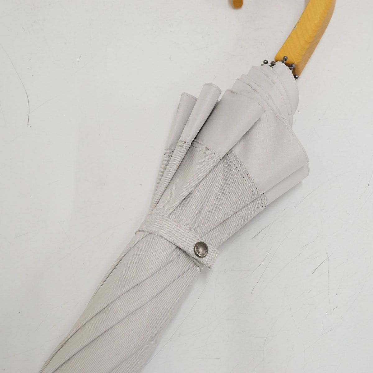サンバリア100 完全遮光日傘 USED品 Sサイズ コンビ moku