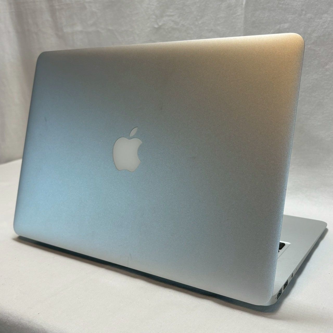 ジャンク】MacBook Air A1369 本体 AC付 - メルカリ