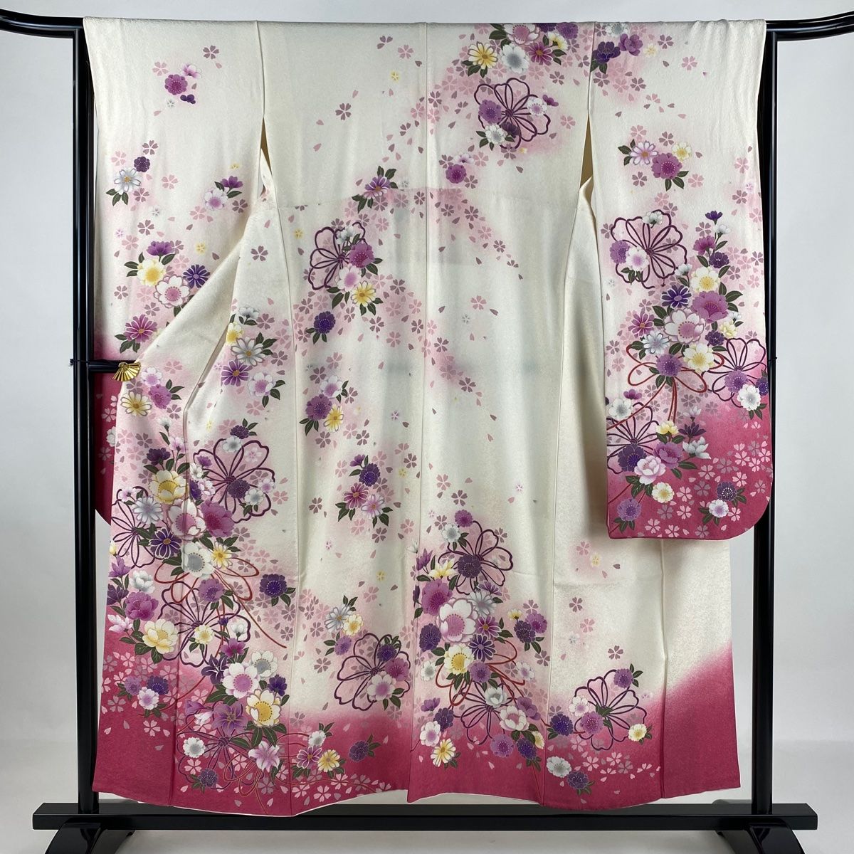 振袖 身丈152.5cm 裄丈64.5cm M 袷 桜 草花 銀通し 箔 クリーム 正絹