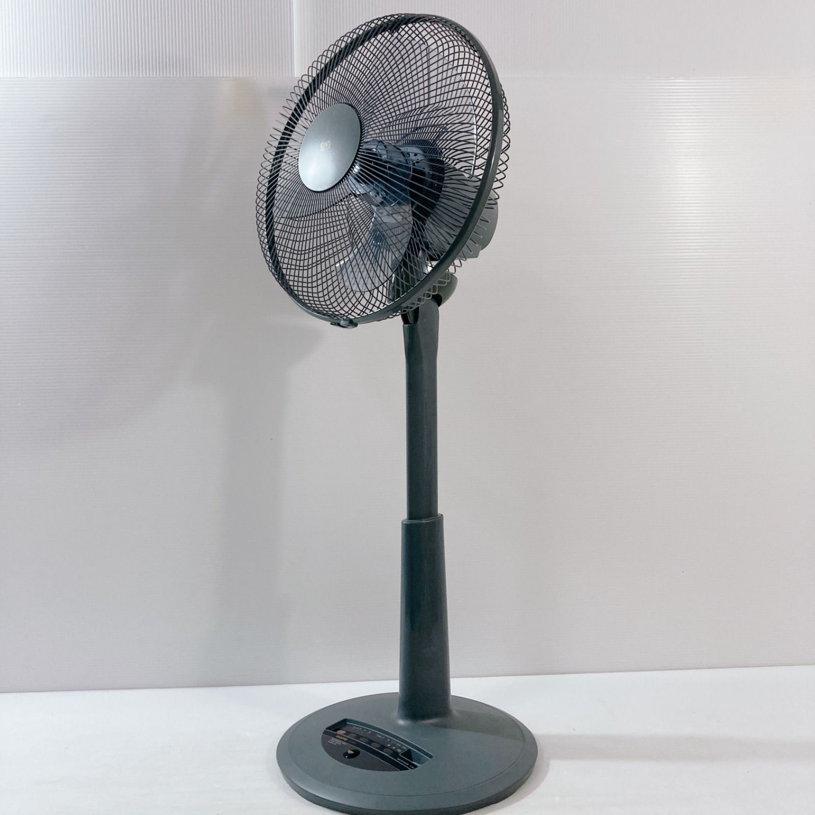 SANYO EF-C30A リビング扇風機 SANYO EF-C30A リビング扇風機 - メルカリ