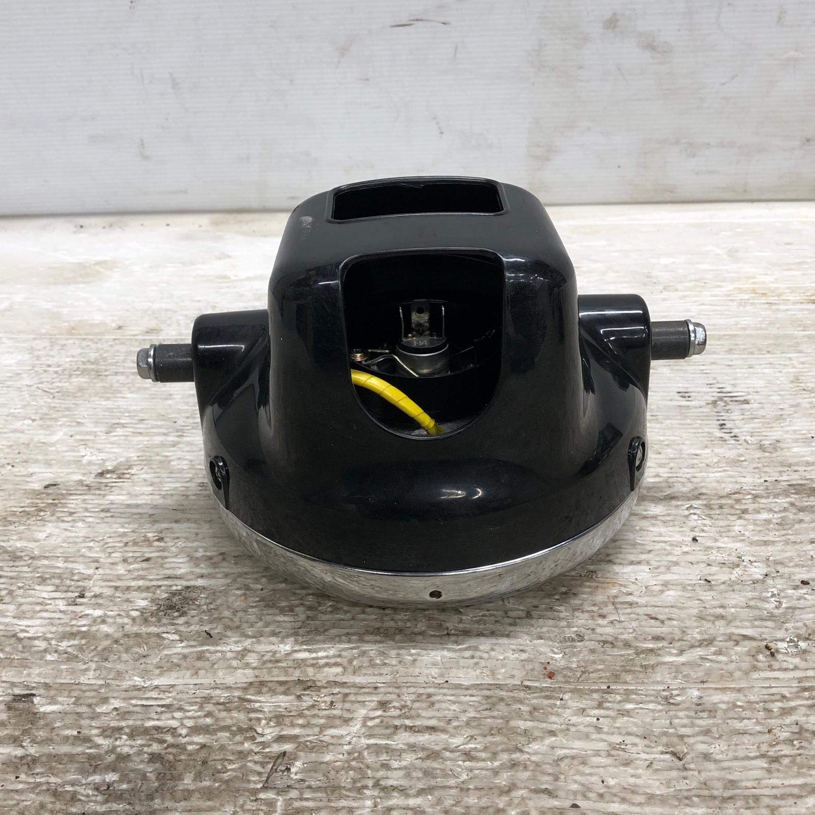 ZRT10A ヘッドライト