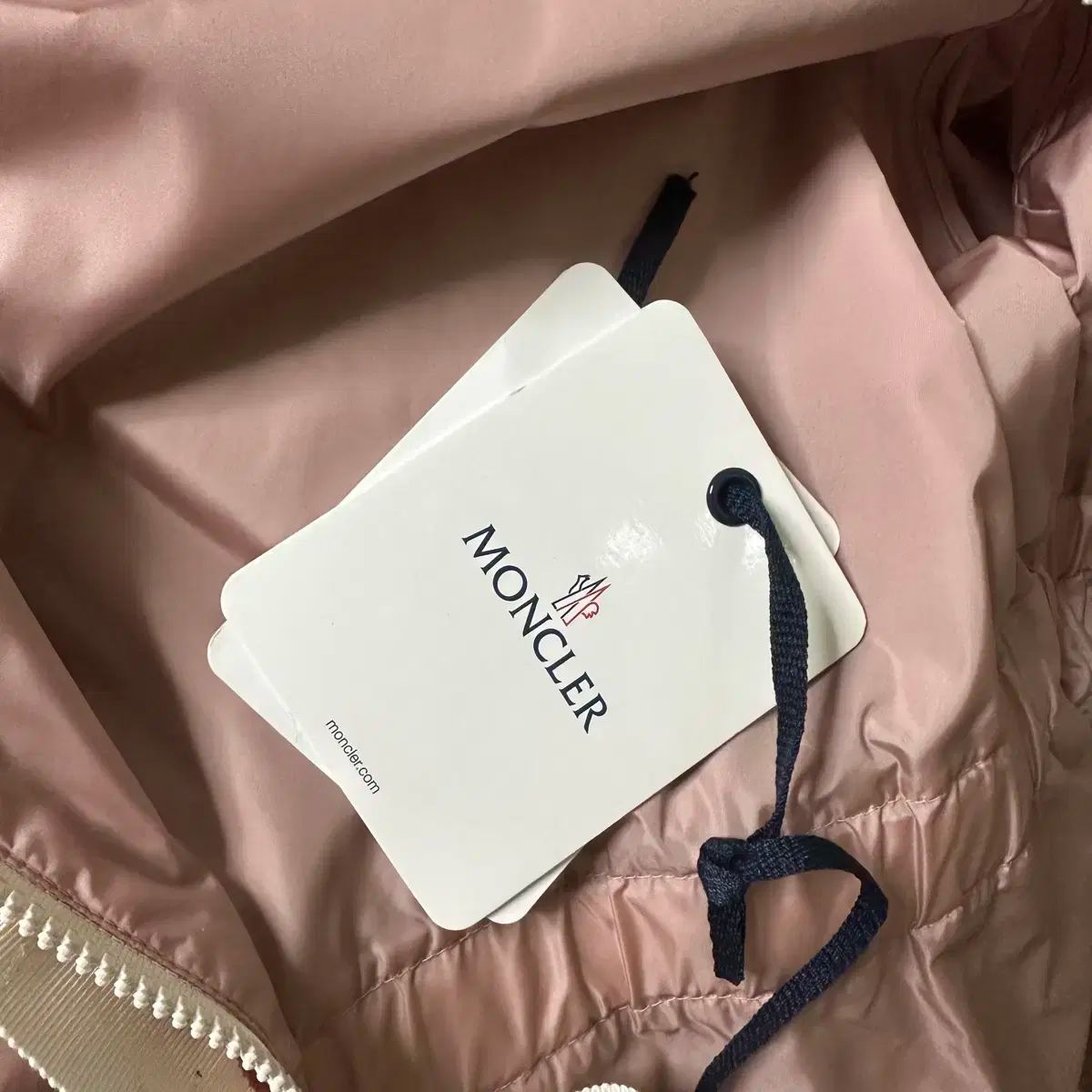 MONCLER モンクレール