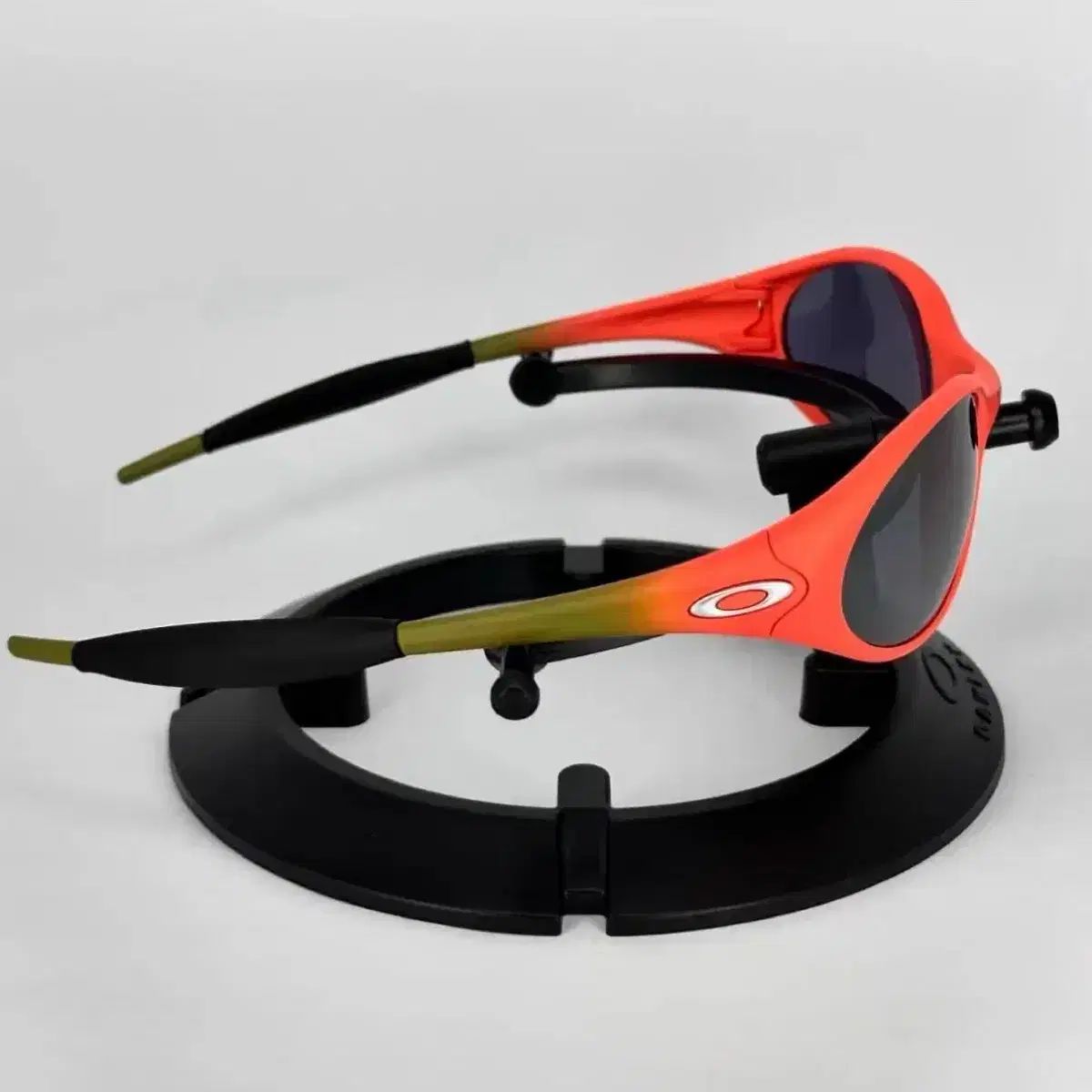 ピート x OAKLEY（オークリー) 限定版 アイジャケット サングラス ピート x OAKLEY（オークリー) 限定版 アイジャケット