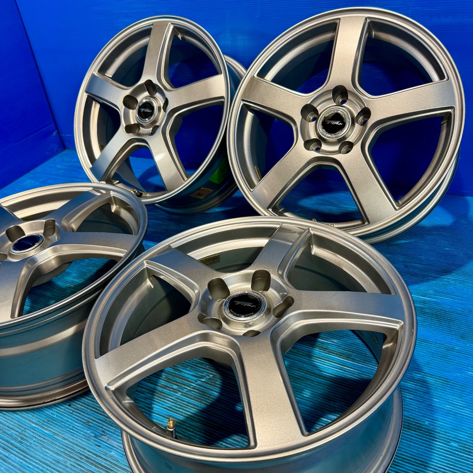 中古 ブリヂストン TOPRUN トップラン R5 17インチ アルミ