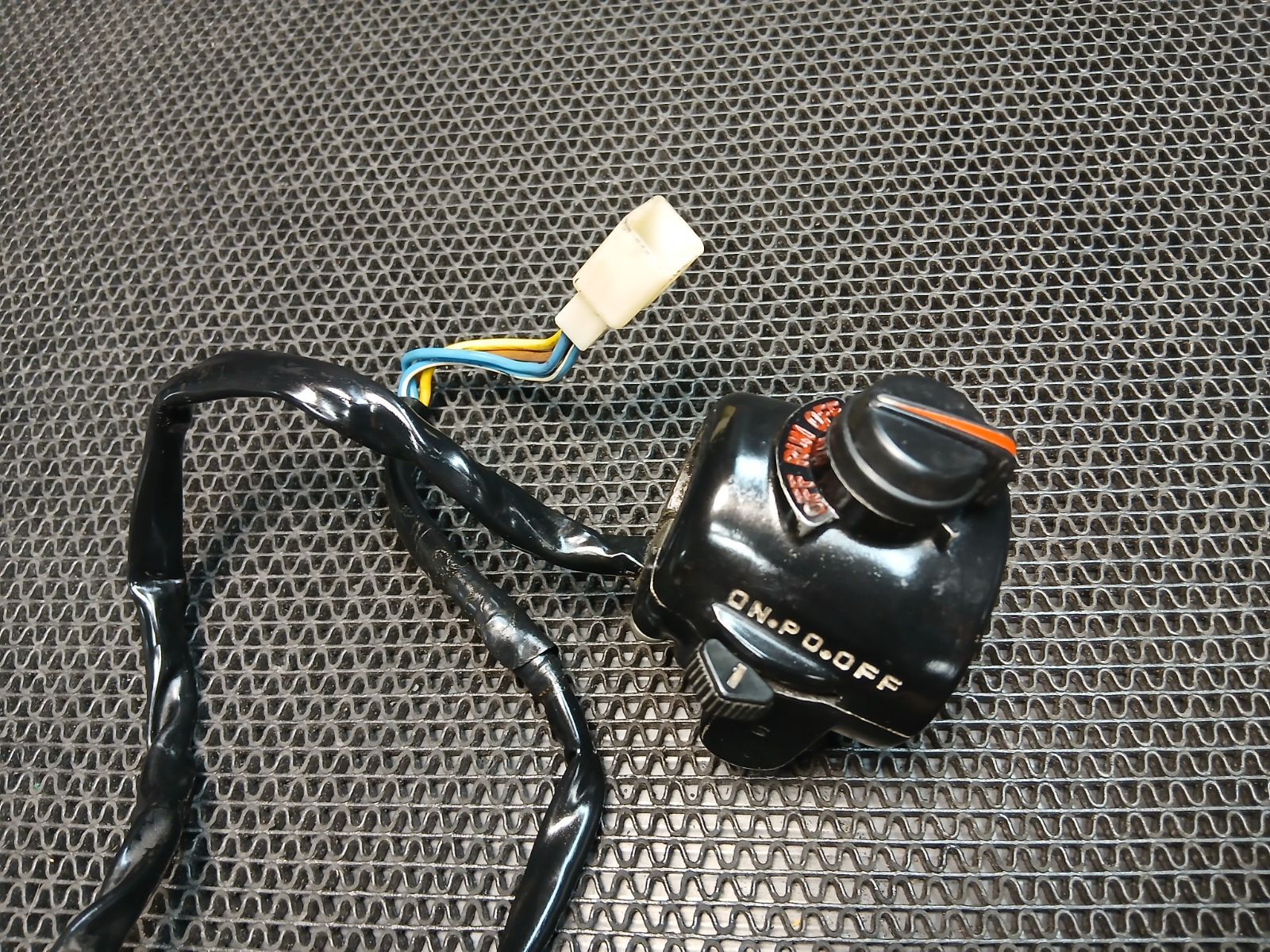 カワサキ W3 実動純正 右ハンドルスイッチ ワレ無し 650-RS 昭和48年 実動車両 W2TT W1SS ダブサン マッハMACH W1SA 旧車絶版 Z 動画あり