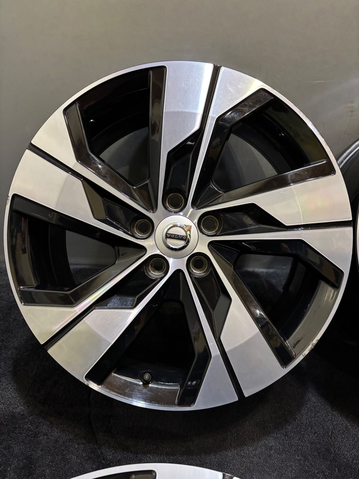 ☆ボルボV60純正ホイール＆ミシュランスタッドレス215/55 R18セット☆ ☆ボルボV60純正ホイール＆ミシュランスタッドレス215/55 R18セット