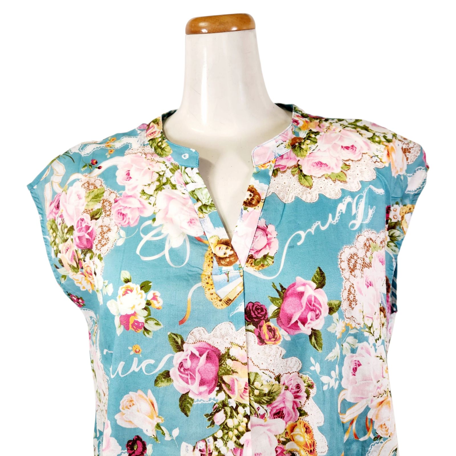 夏物入荷！！ 鴨居羊子 TUNIC 80ローンサッカー Vカットネック
