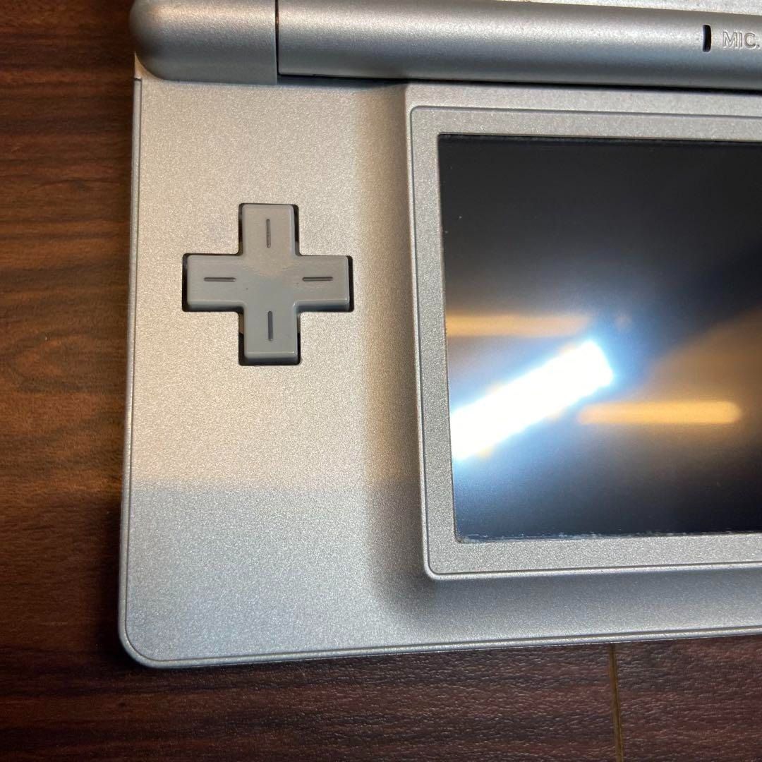 本体 グロスシルバー