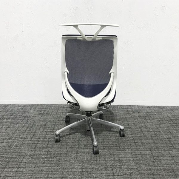 ゼファー メッシュ ハンガー付 オフィスチェア オカムラ ダークブルー