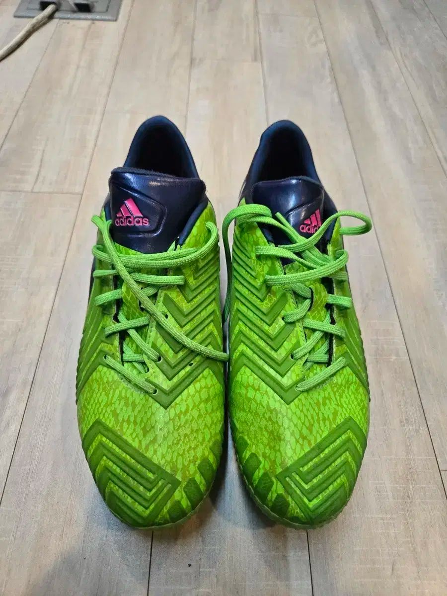 廃番！希少 アディダス プレデター アブソリオン パワースワーブ TRX