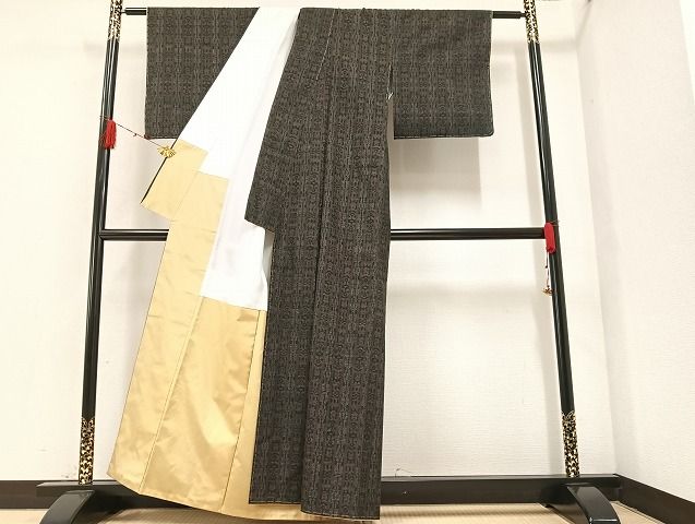 期間限定値下げ！本日驚きの目玉商品 正絹 結城紬 袷 平和屋着物○本場結城紬 重要無形文化財 100亀甲 間道 正絹 逸品